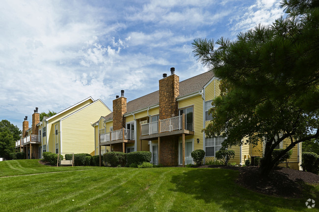 Building Photo - Country Club Place Apartments