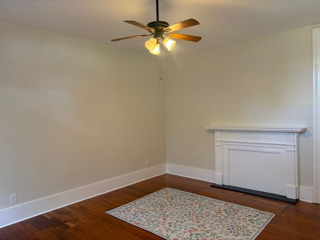 Building Photo - 515 Cadiz St