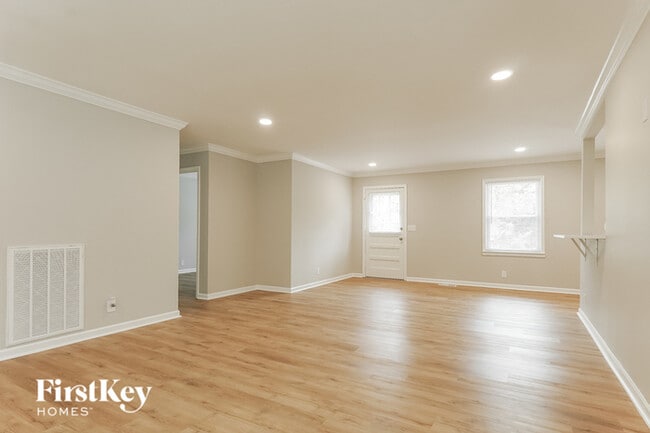Building Photo - 309 Shenandoah Dr