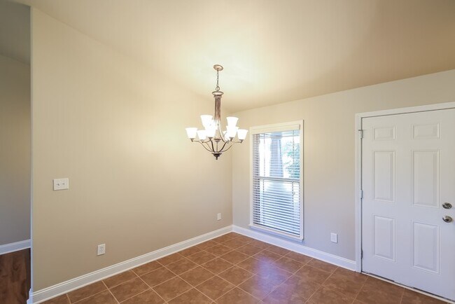 Building Photo - 3 Bedroom Home in Harvest, AL