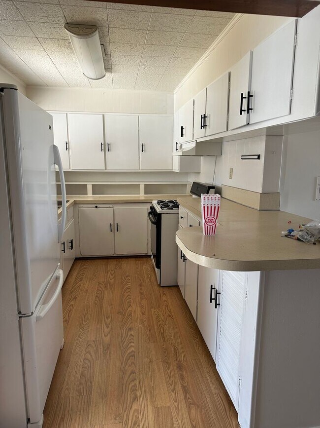 Foto del edificio - Hawthorne Wiseburn area 3 bdrm 3 ba. home ...