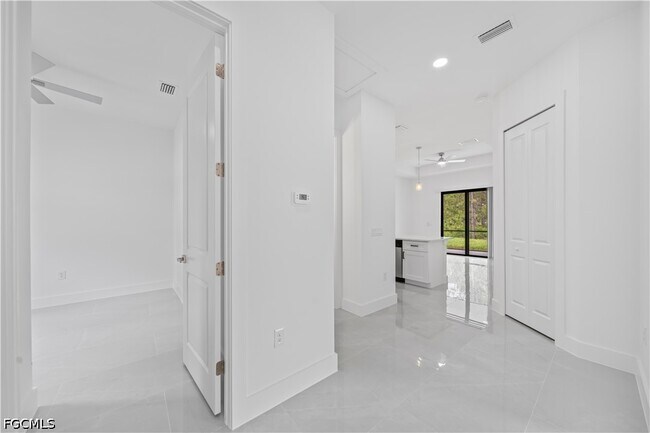 Foto del edificio - 1502 Gretchen Ave S
