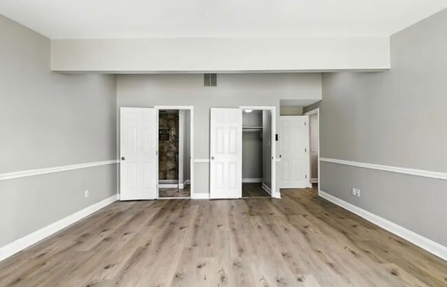 Foto del edificio - Rolling Rd2