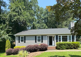 Building Photo - 305 Burkwood Ln