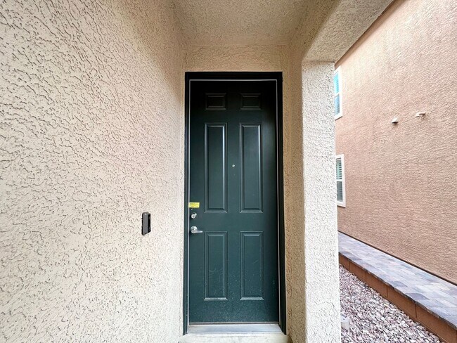 Building Photo - Welcome to this stunning 5-bedroom, 3-bath...