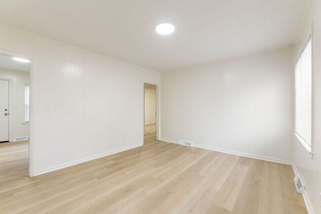 Foto del edificio - 2607 Hiawatha St