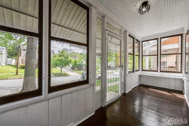 Foto del edificio - 114 S 5th Ave