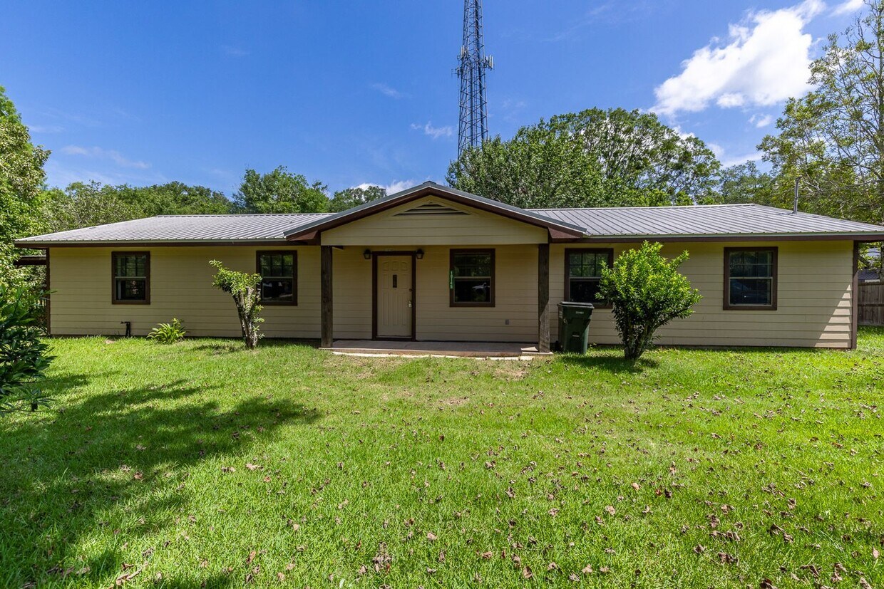 Foto principal - Charming Daphne 3 bedroom on County Road 6...