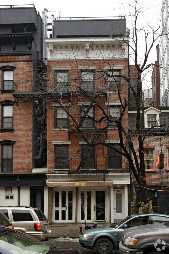 Foto del edificio - 324 Spring St