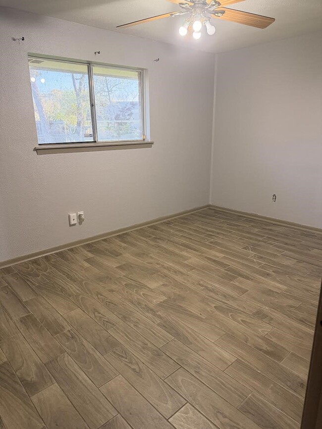 Building Photo - 1602 Willow Rock Rd