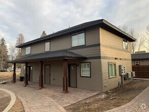 Building Photo - 181 E Tall Fir Ct