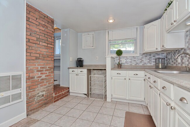 Foto del edificio - 71 Walnut Rd