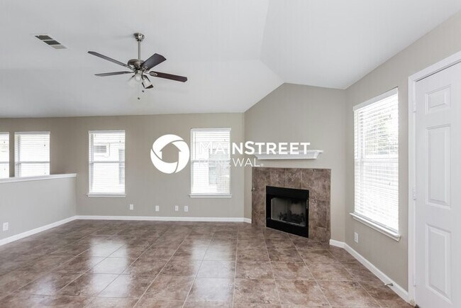 Foto del edificio - 4 Bedroom Pet-Friendly Home in Converse, TX with Main Street Renewal