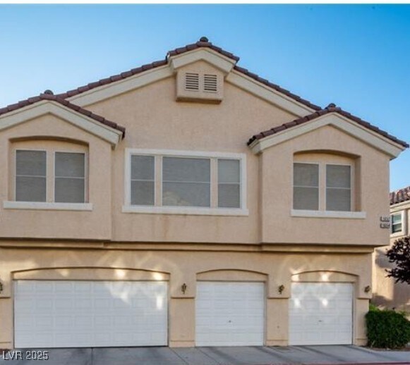Foto principal - 2580 Velez Valley Way