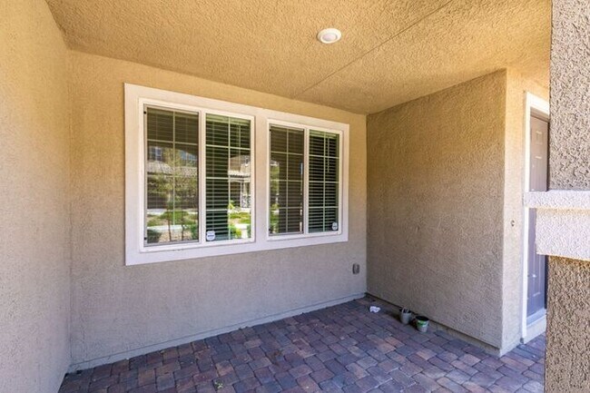 Foto del edificio - Bright & Spacious 3-Bedroom Home in Inspirada