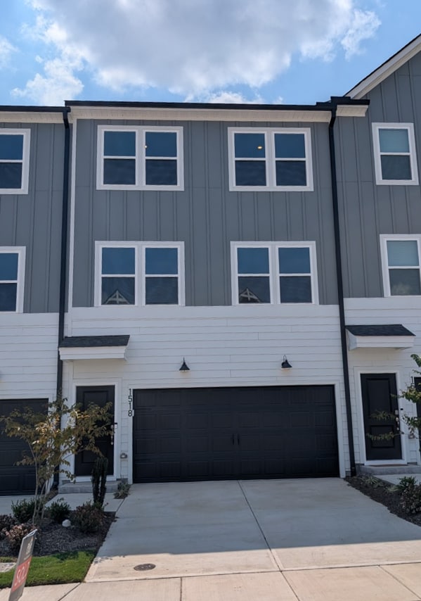 Building Photo - 1518 Tamarisk Ln