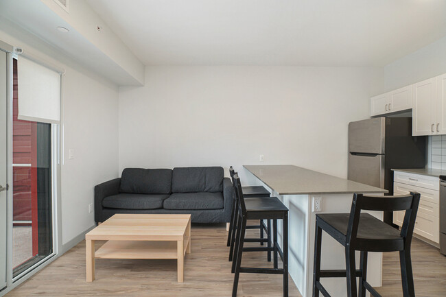 Photo du bâtiment - Shared Accommodation Unit - Fully Furnishe...