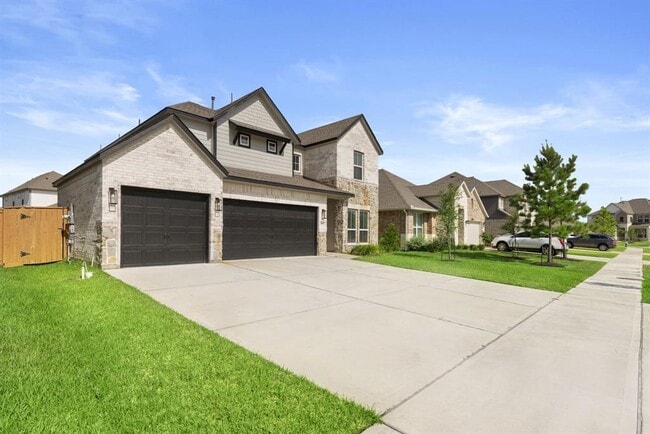 Building Photo - 1637 Daylight Lk Dr