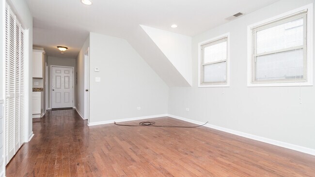 Building Photo - 2626 W Armitage Ave