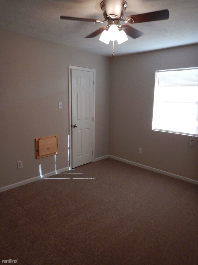 Building Photo - 2 br, 2 bath Duplex - 3615 Mahan Street 36...