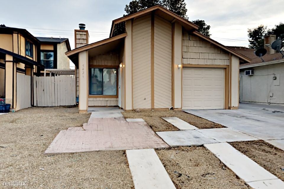 Primary Photo - 5429 Requa Ave