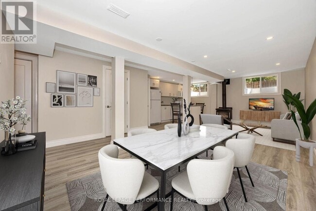 Photo du bâtiment - 336 Tulip Crescent