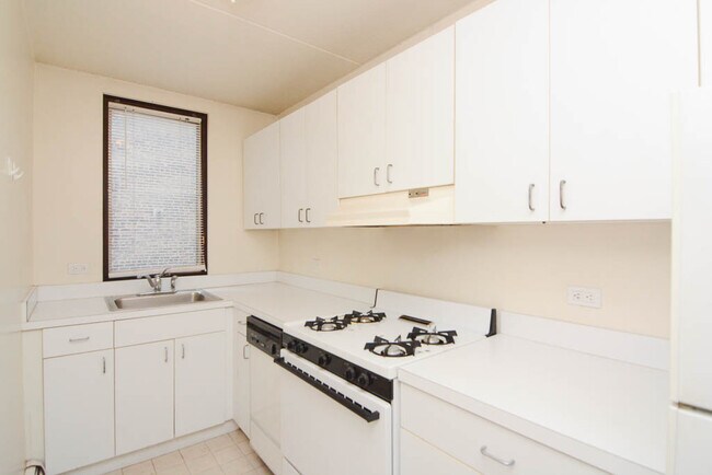 Foto del edificio - 622 W Wellington Ave