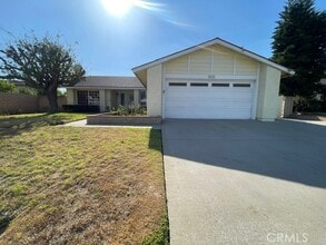 Building Photo - 825 Ardmore Ct