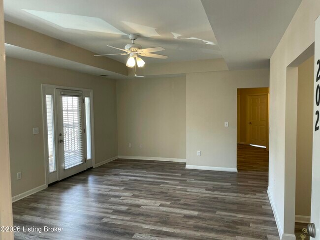 Foto del edificio - 8832 Moody Rd