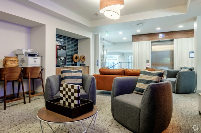 Clubhouse - Ridian