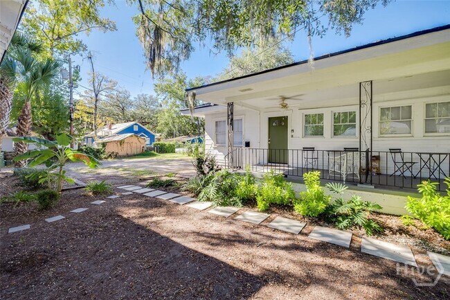 Building Photo - 1317 E 38th St