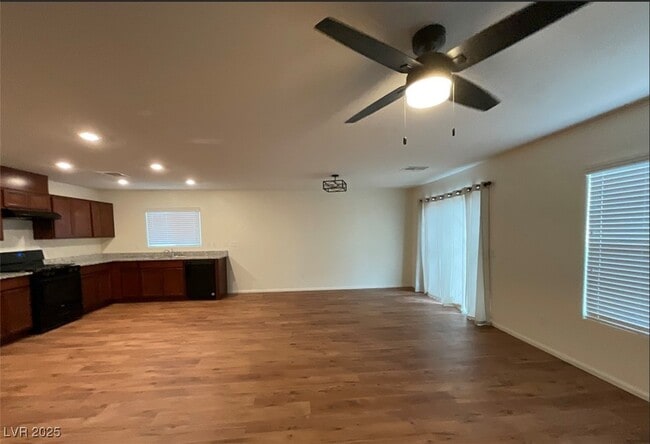 Building Photo - 413 Burgos Ave