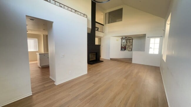 Foto del edificio - Southridge 4bed 2bath Beauty!