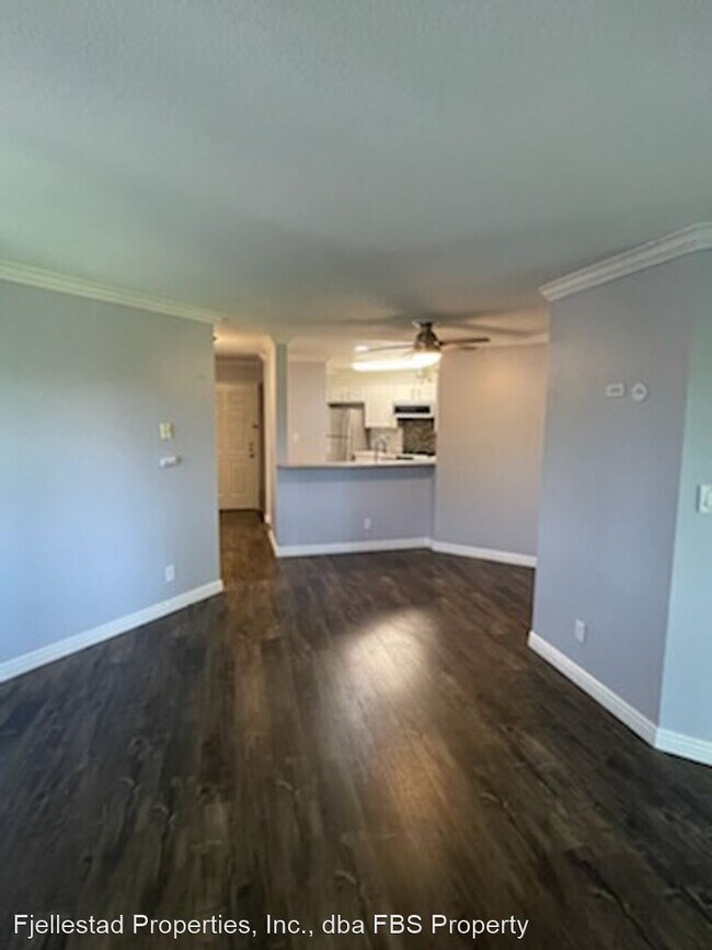 Foto del edificio - 2 br, 2 bath House - 7455 Charmant Drive #...