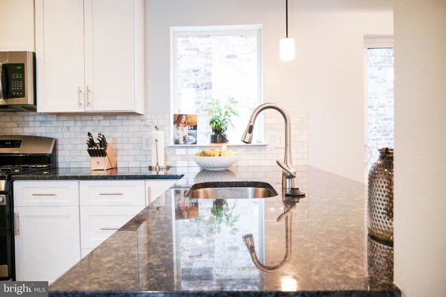 Foto del edificio - 2517 E Cambria St