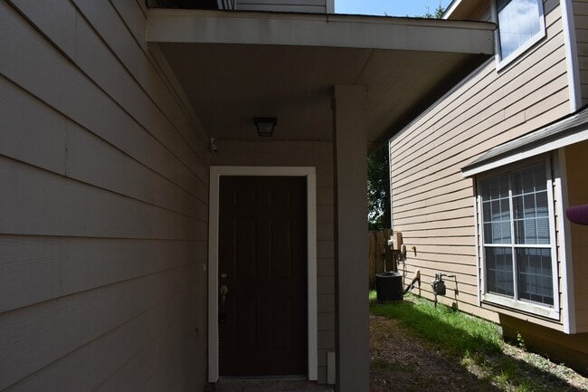 Foto del edificio - 3123 Atherton Canyon Ln