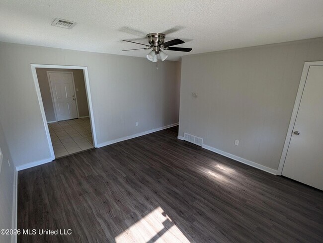 Foto del edificio - 7354 Northbrook Dr