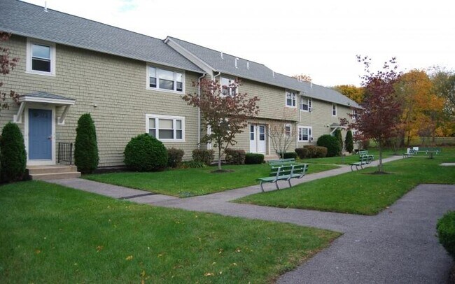 Building Photo - 130 Caswell St
