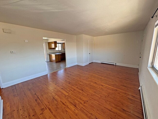 Foto del edificio - 924 E 5th St