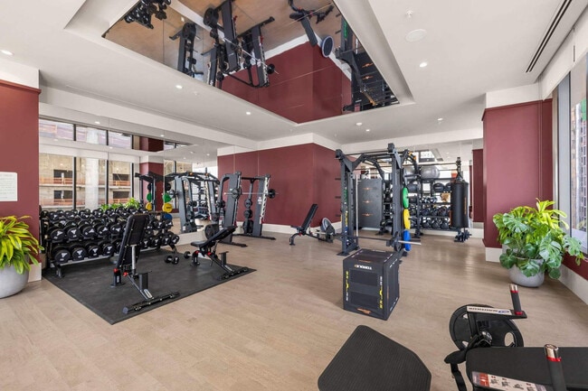 Building Photo - 11 NE 6th St