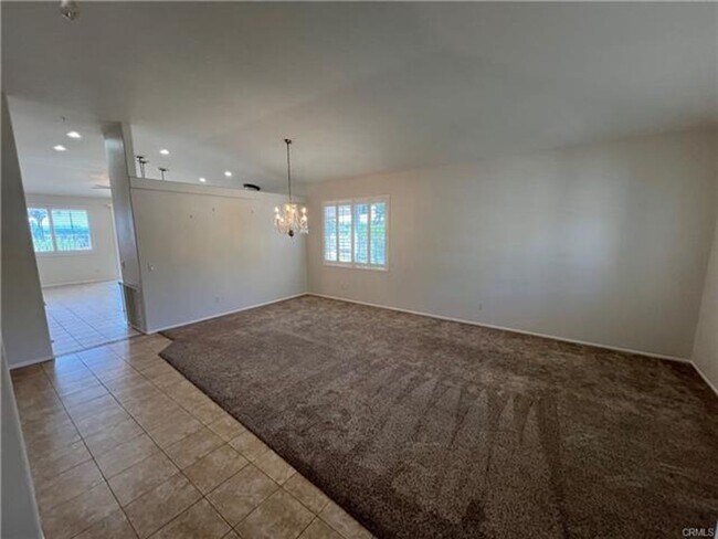 Foto del edificio - Stunning Single-Story with Million Dollar ...