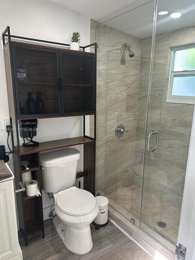 Foto del edificio - 2943 SW 36th Ave