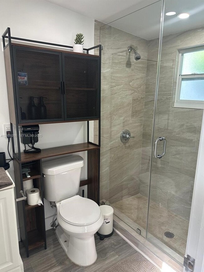 Building Photo - 2943 SW 36th Ave