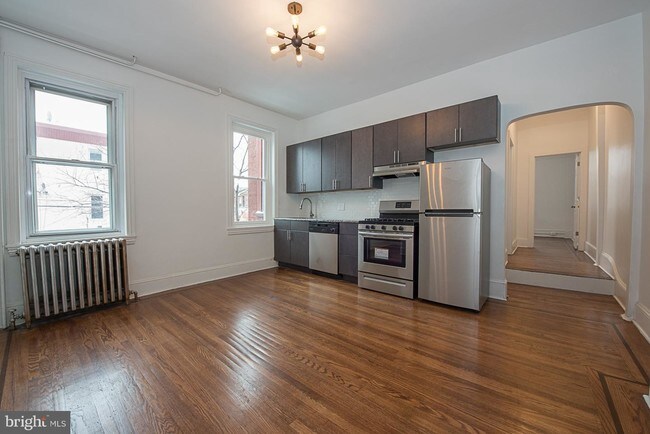 Foto del edificio - 2327 E York St