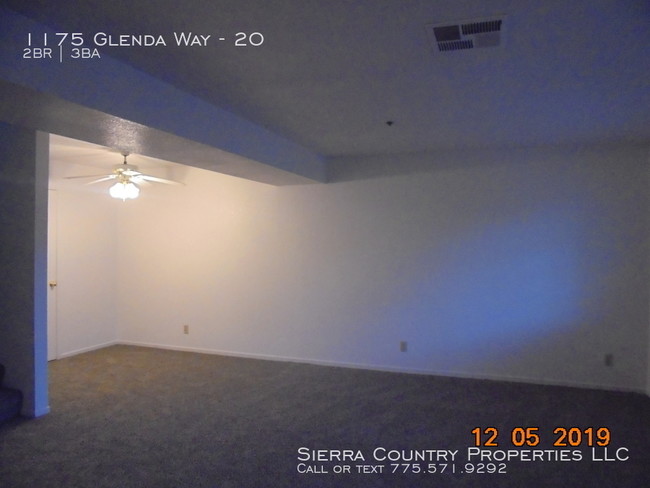 Building Photo - 2 bedroom, 2 bath, 2 car garage