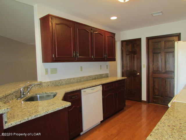 Building Photo - 261 Refuge Dr E