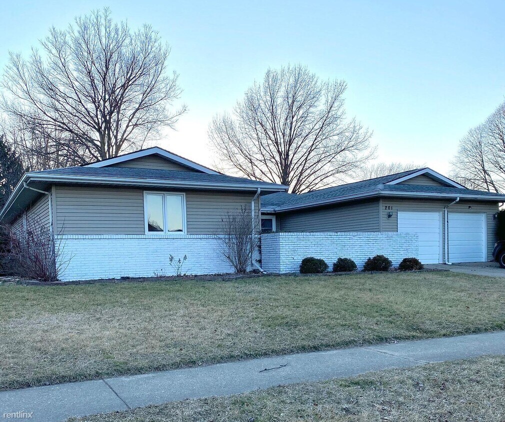 Primary Photo - 3 br, 1.5 bath House - 201 S Oxford Rd