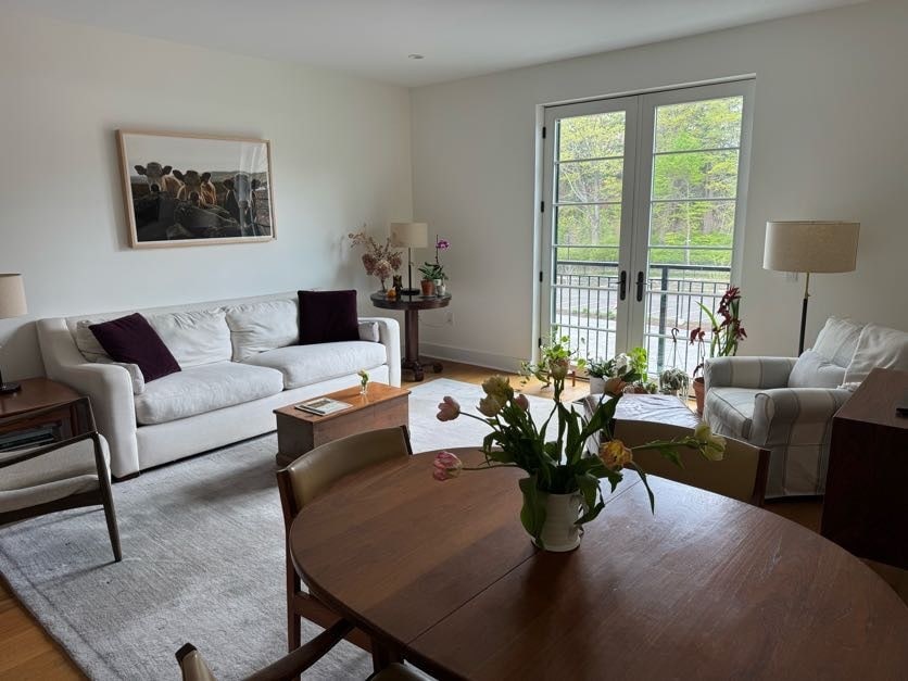 Primary Photo - 34 Bridge St