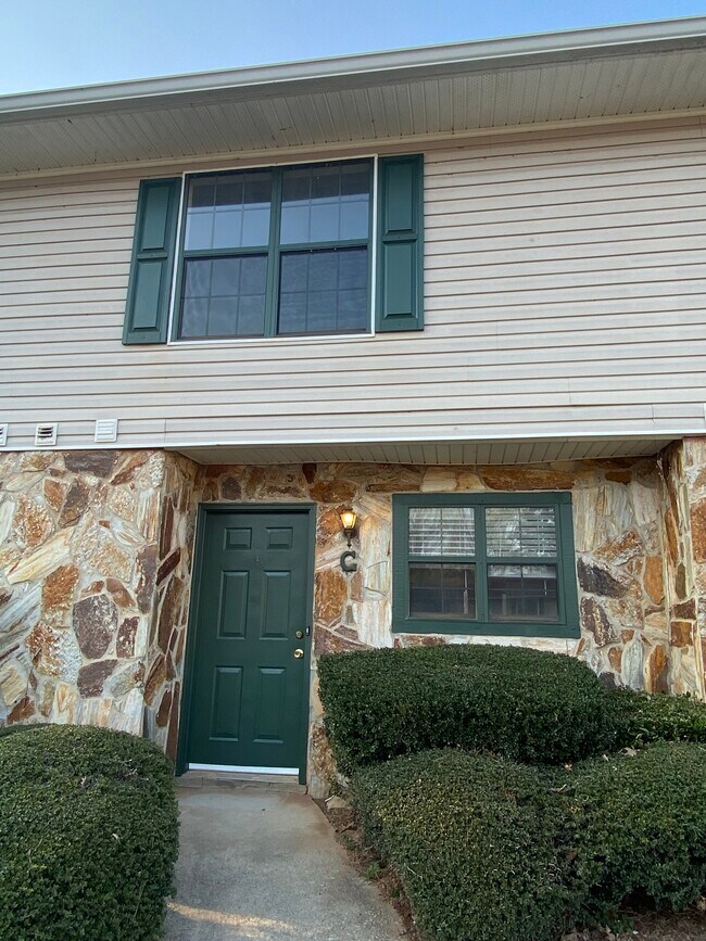 Building Photo - 2506 Hidden Cove Ct
