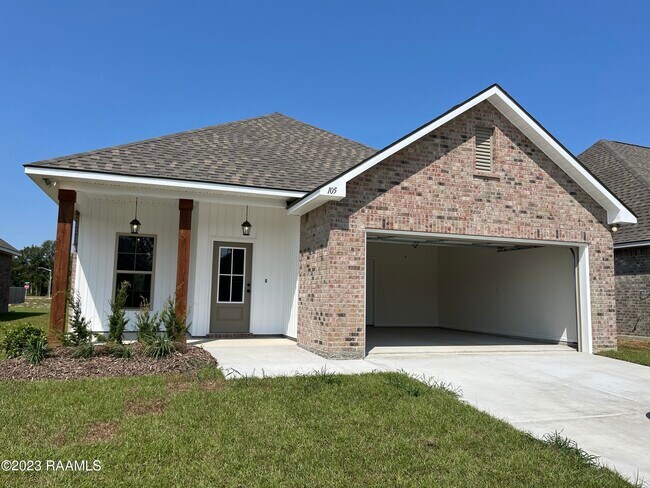 Building Photo - 105 Lightbourne Dr